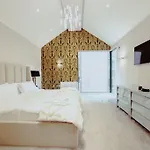 3-story Townhouse - Sleeps 8 Lejlighed