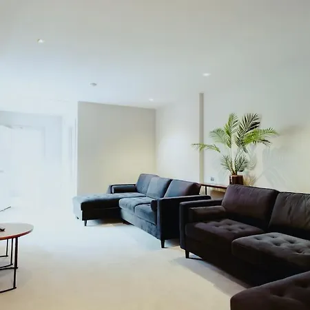 Lejlighed 3-story Townhouse - Sleeps 8 *