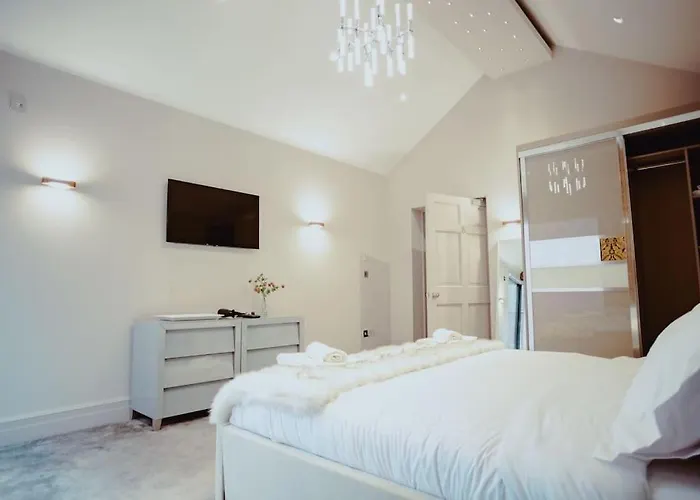 3-story Townhouse - Sleeps 8 * Leeds (West Yorkshire)