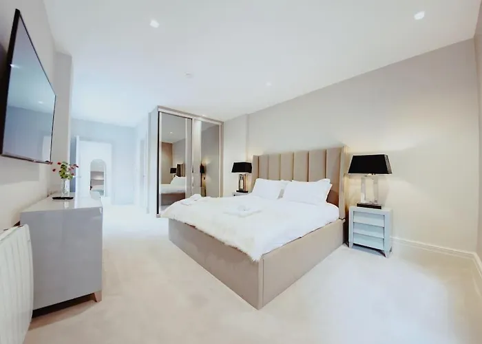 Apartament 3-story Townhouse - Sleeps 8